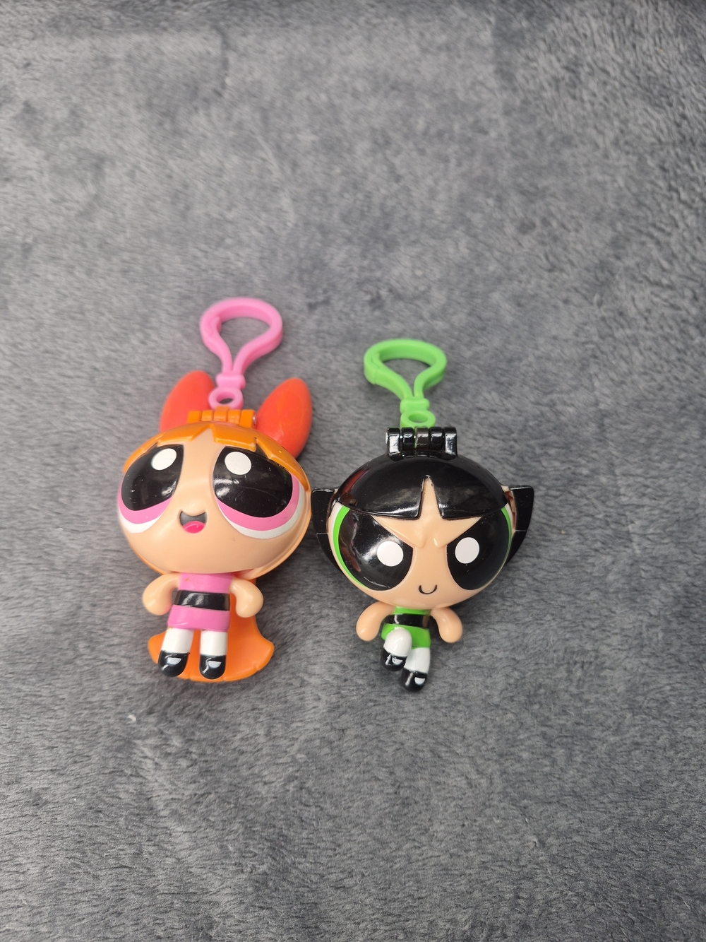 Powerpuff Girls Flick n Reveal Keychain Key chain clip on Buttercup Blosson 2 Pc